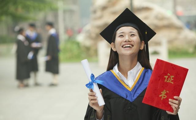 自考生注意：4月自考報名報考即將開始！報名報考前需要知道這些